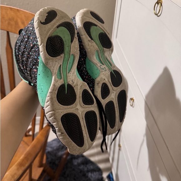 Nike Air Foamposite One Easter - Picture 10 of 13